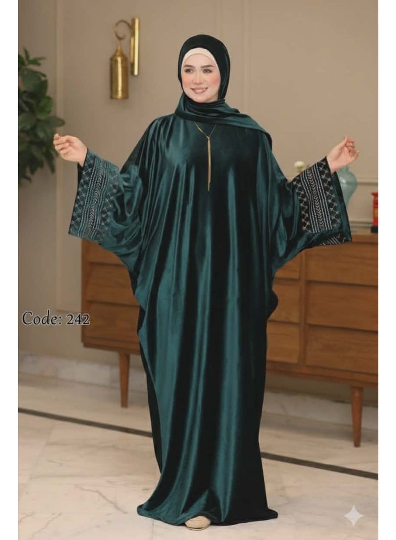 Women's prayer abaya – wide Gulf-style sleeves with elegant embroidery – olive green - Image 2